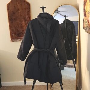 GAP Medium petite water repellent black Puffer